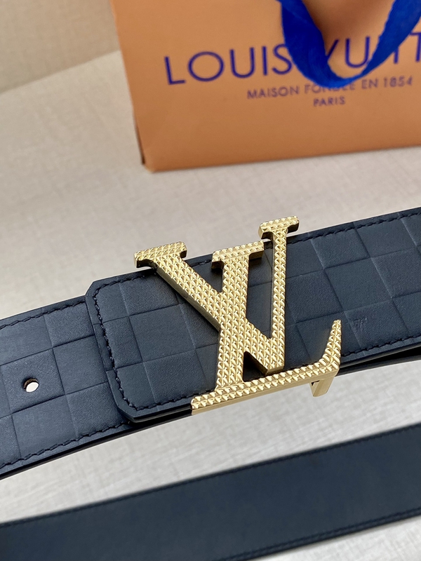 激安ルイヴィトンベルト背面デザイン